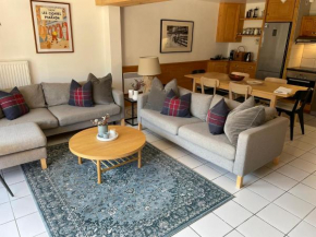 Central Morzine, Spacious 2 Bedroom Family Apartment Morzine